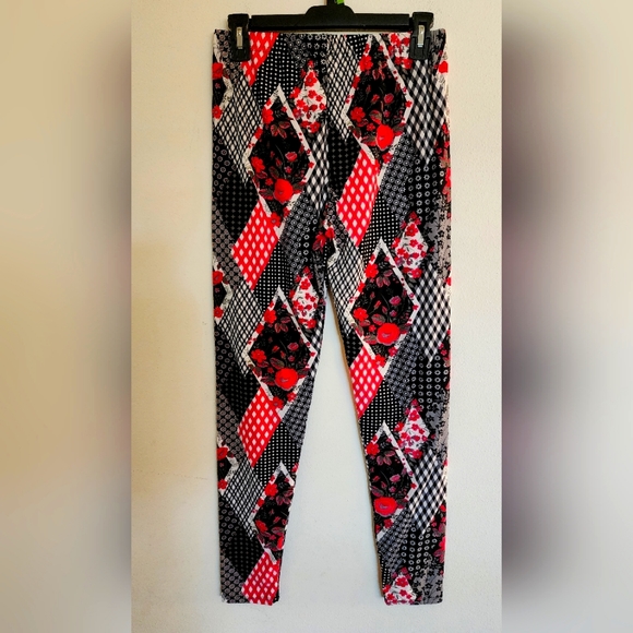 New Mix Leggings - One Size - Multi Color design - Polyester / Spandex Blend NWT - Picture 2 of 3